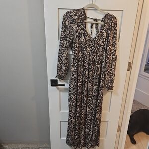Sonoma Black and Cream Floral Long Sleeve Dress